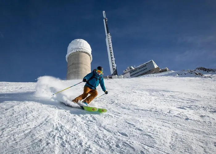 En Pleine Montagne Avec Vue Sur Marmottes
